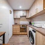 Apartman Urban Veranda - With Ac -downtown- Near The Synagogue