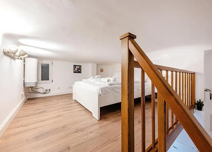 Urban Veranda - With Ac -downtown- Near The Synagogue Daire Budapeşte